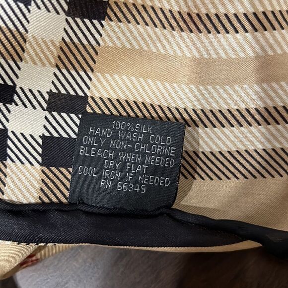 V.fraas scarf   - Picture 3 of 4